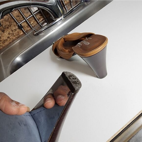 Donald J Pliner - Picture 10 of 13